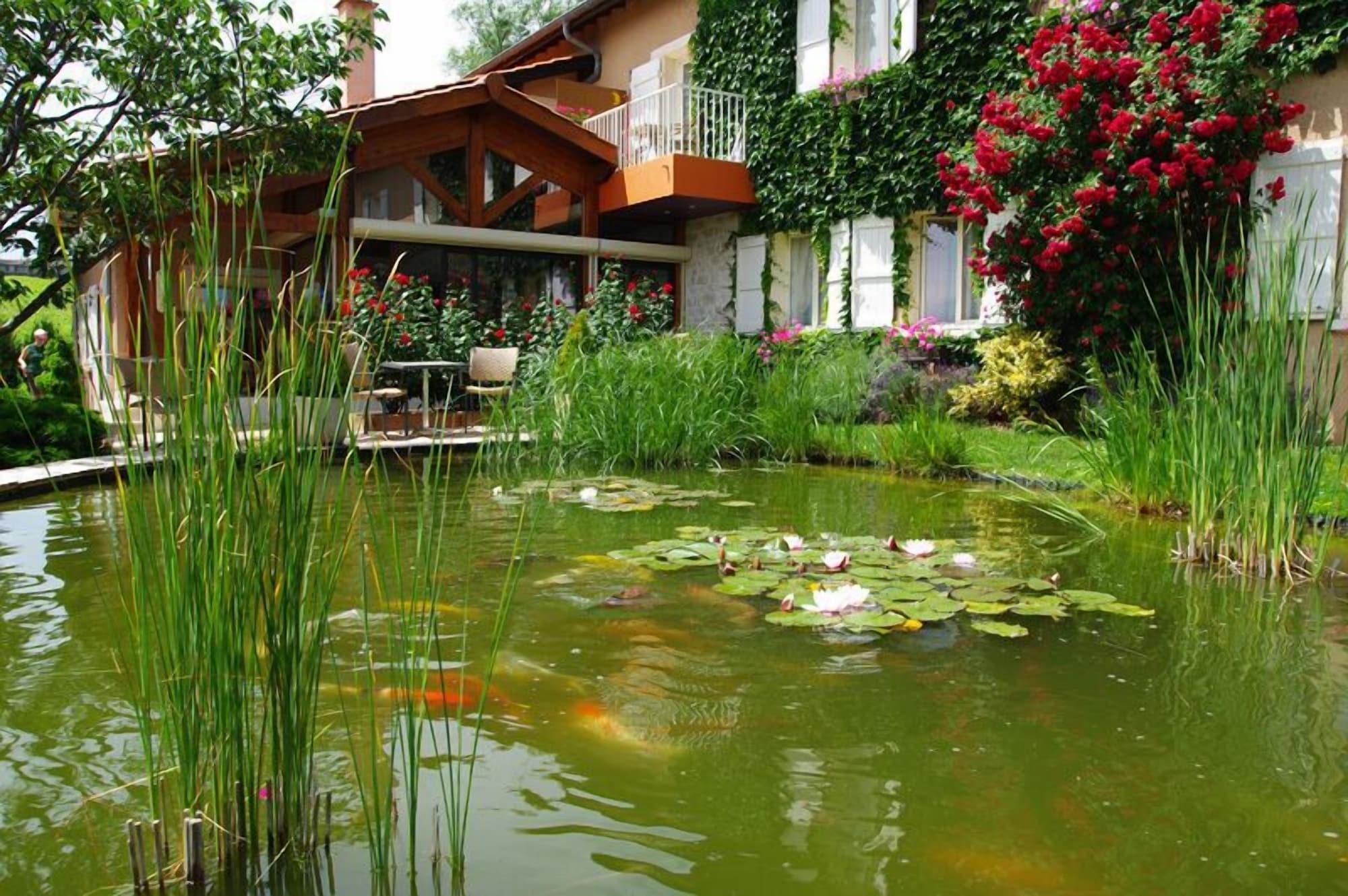 Logis Hotel Des Grands Vins Fleurie Exteriér fotografie