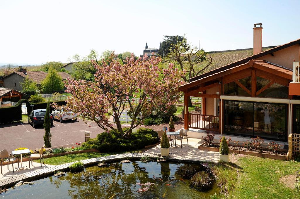 Logis Hotel Des Grands Vins Fleurie Exteriér fotografie